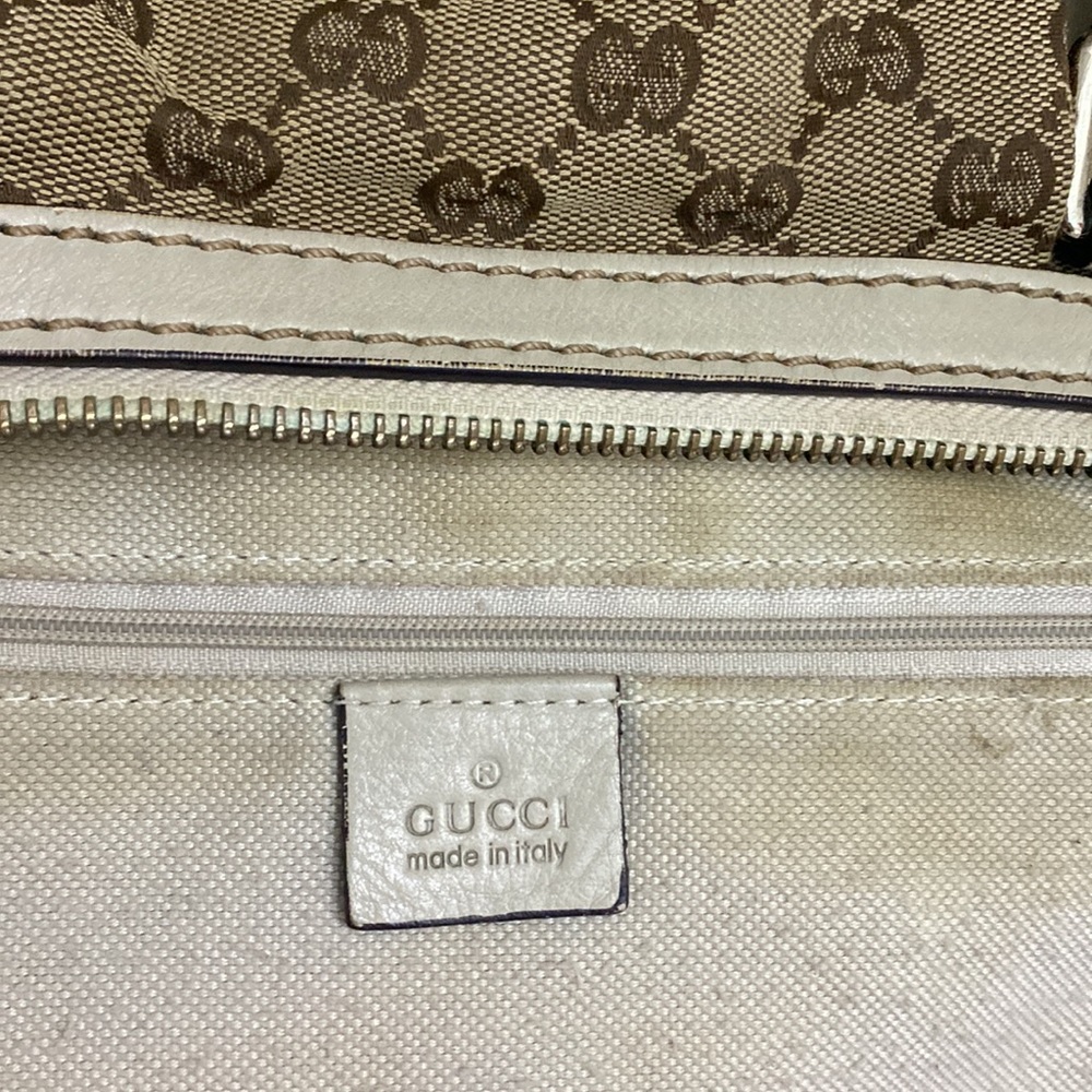 Authentic Gucci Sukey crossbody shoulder purse. - Picture 8 of 17